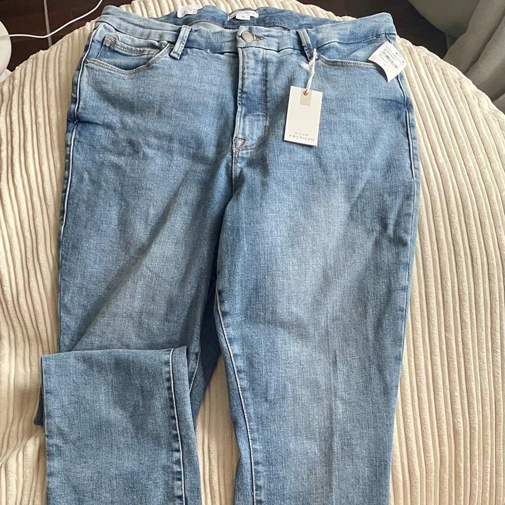 NWT Good American Good Legs Straight. Size 15.